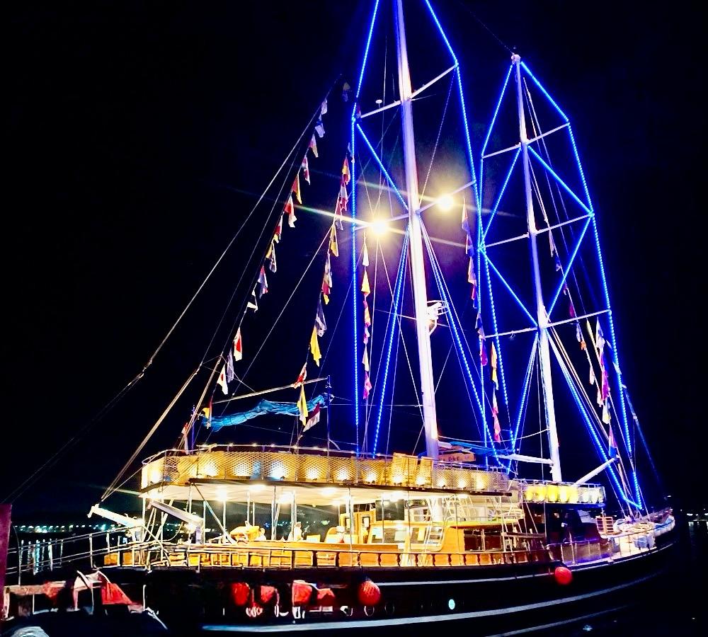Sina Dream Dinner Cruise in Sharm El Sheikh with Live Show-by Star Khattabych Tours Sina Dream Dinner Cruise in Sharm El Sheikh with Live Show-by Star Khattabych Tours