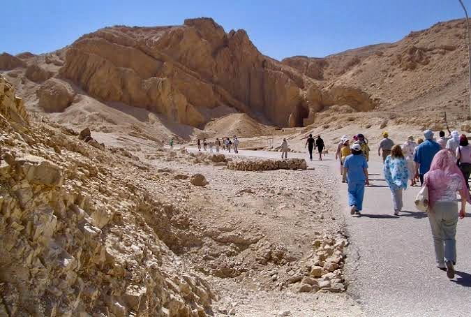 Луксор из Хургады + Долина Царей by star khattabych tours 44 Луксор из Хургады + Долина Царей by star khattabych tours 2010