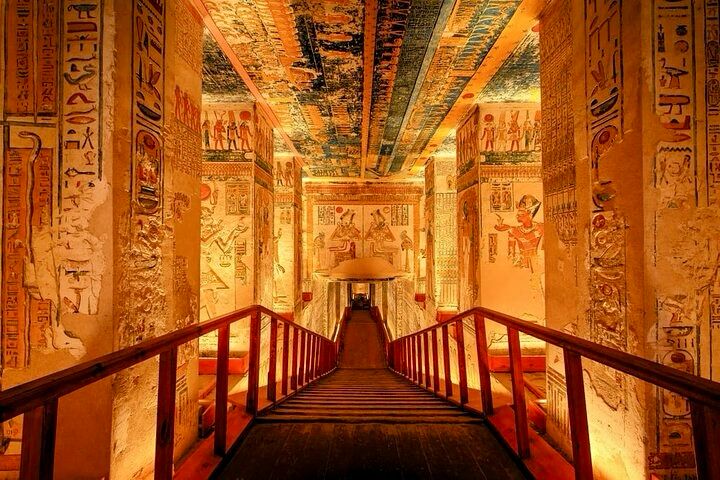 Луксор из Хургады + Долина Царей by star khattabych tours 88 Луксор из Хургады + Долина Царей by star khattabych tours 2010